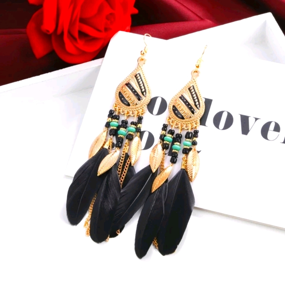 Black Boho Feather Dangle Drop Earrings